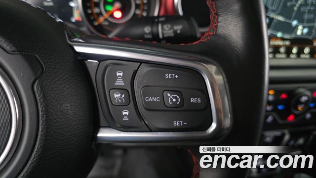Jeep Gladiator 2023 — photo 24