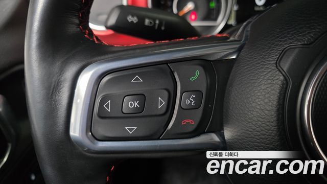 Jeep Gladiator 2023 — photo 25
