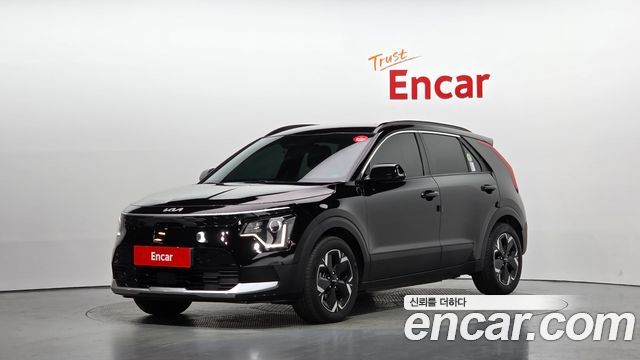 Kia Niro 2023 — photo 1