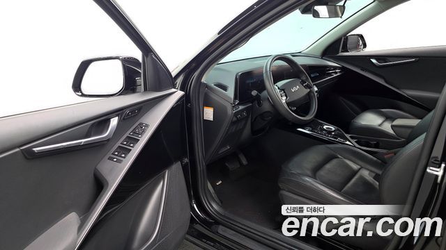 Kia Niro 2023 — photo 13