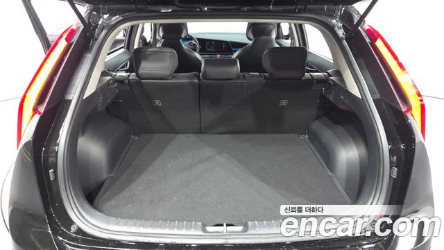 Kia Niro 2023 — photo 23