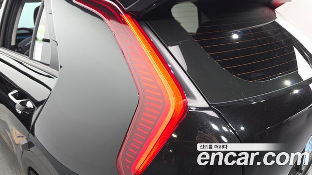 Kia Niro 2023 — photo 9