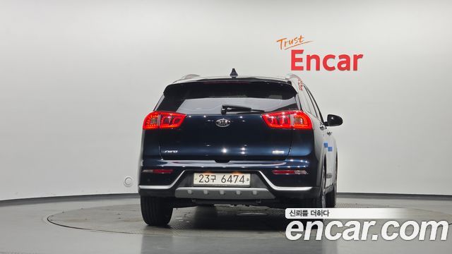Kia Niro 2017 — photo 4