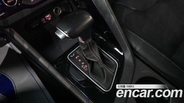 Kia Niro 2017 — photo 12