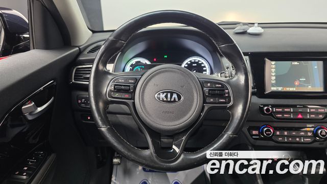 Kia Niro 2017 — photo 19