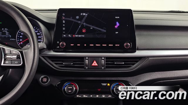 Kia K3 2022 — photo 20