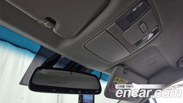 Kia K3 2022 — photo 23