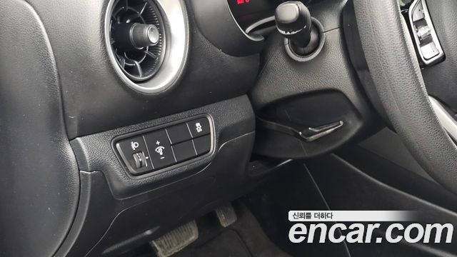 Kia K3 2022 — photo 25