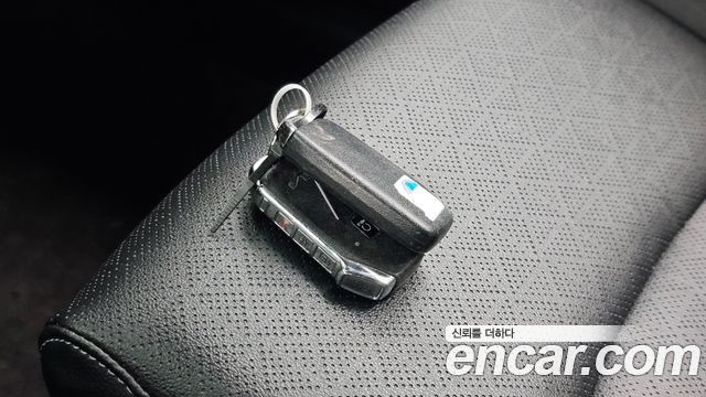 Kia K3 2022 — photo 33
