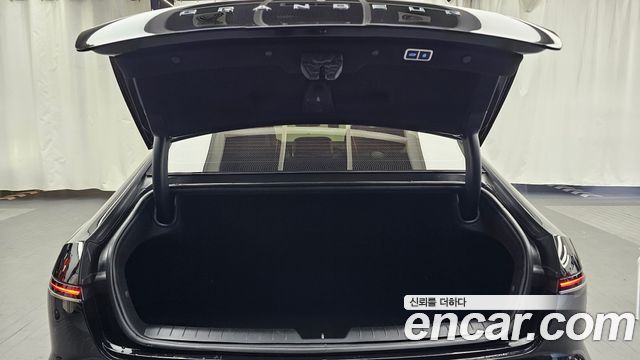 Hyundai Grandeur 2023 — photo 20