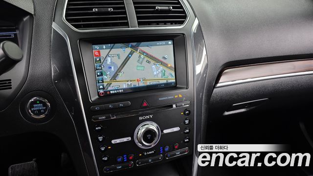 Ford Explorer 2018 — photo 19