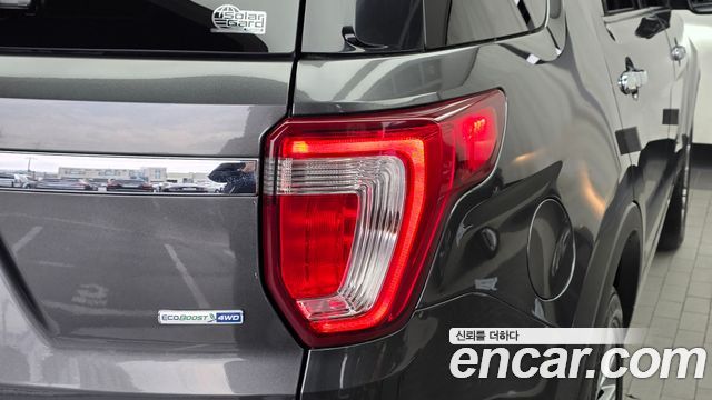 Ford Explorer 2018 — photo 9