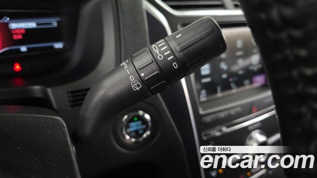Ford Explorer 2018 — photo 29