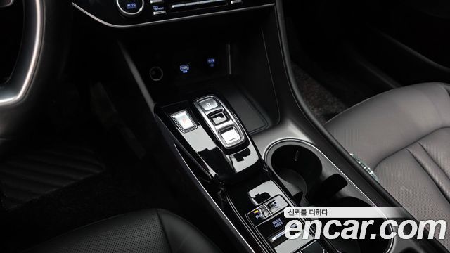Hyundai Sonata 2023 — photo 12
