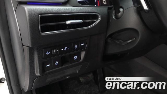 Hyundai Sonata 2023 — photo 25