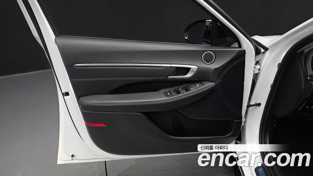 Hyundai Sonata 2023 — photo 14