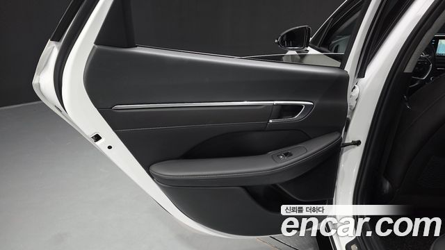 Hyundai Sonata 2023 — photo 15