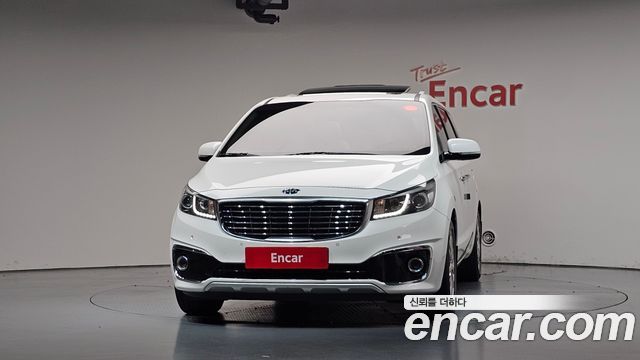 Kia Canival 2016 — photo 3