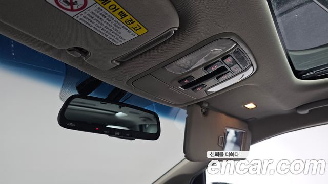 Kia Canival 2016 — photo 16