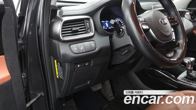 Kia Sorento 2018 — photo 13