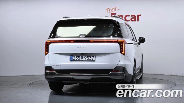 Kia Canival 2025 — photo 4