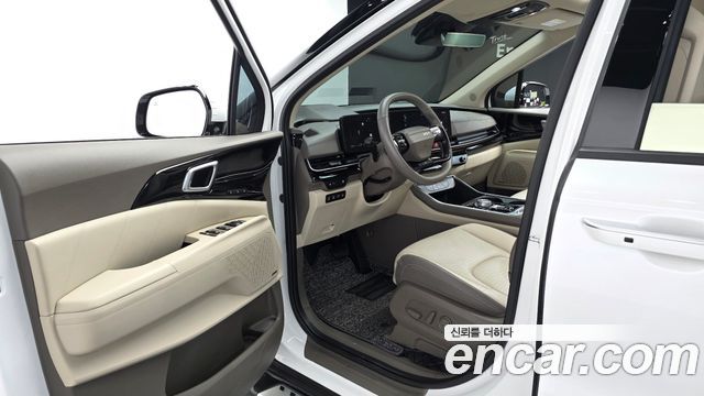 Kia Canival 2025 — photo 10