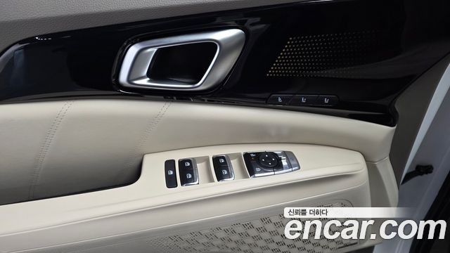 Kia Canival 2025 — photo 19