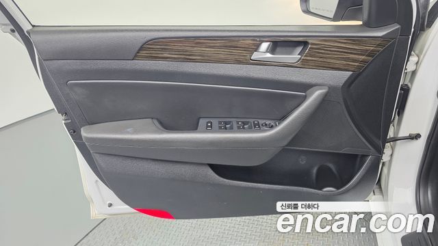 Hyundai Sonata 2016 — photo 14