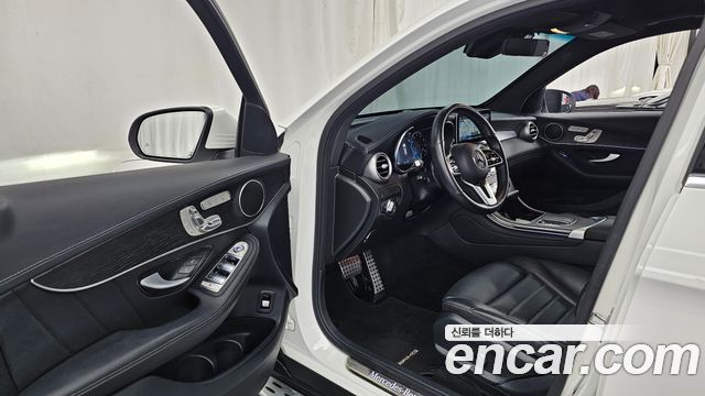 Mercedes-Benz GLC-Class 2022 — photo 13