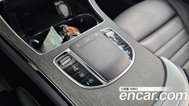 Mercedes-Benz GLC-Class 2022 — photo 26