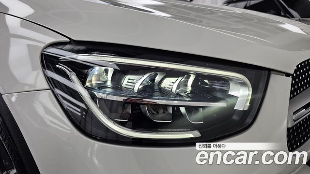 Mercedes-Benz GLC-Class 2022 — photo 8