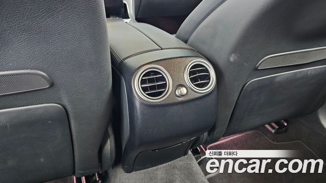 Mercedes-Benz GLC-Class 2022 — photo 31