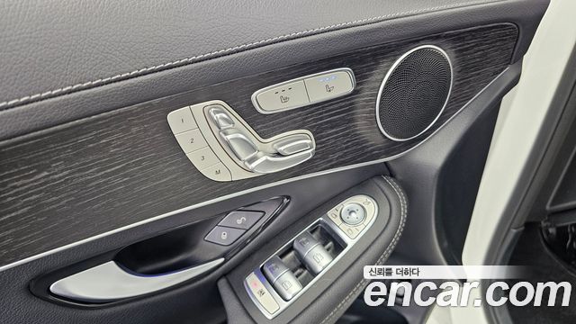 Mercedes-Benz GLC-Class 2022 — photo 36