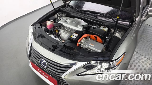 Lexus ES 2017 — photo 6