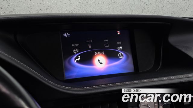 Lexus ES 2017 — photo 13