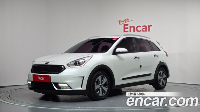 Kia Niro 2017 — photo 1