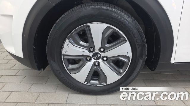 Kia Niro 2017 — photo 5