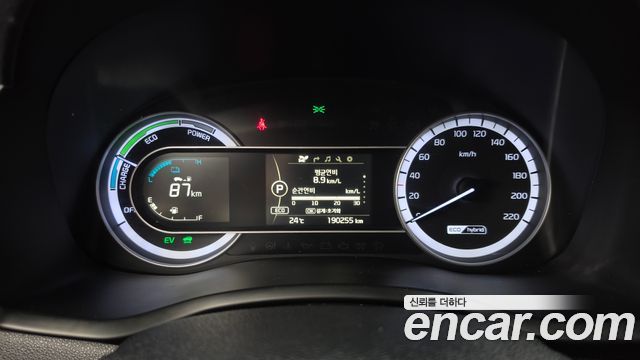 Kia Niro 2017 — photo 8