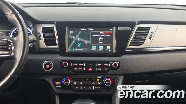 Kia Niro 2017 — photo 14