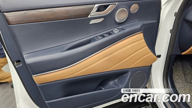Genesis GV80 2020 — photo 14