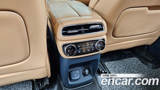 Genesis GV80 2020 — photo 32
