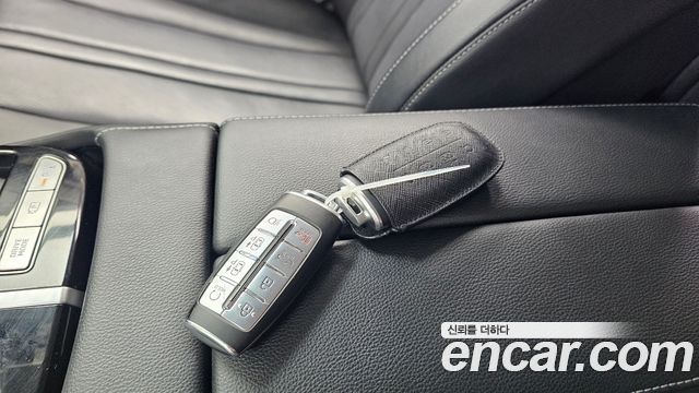 Genesis G80 2022 — photo 21