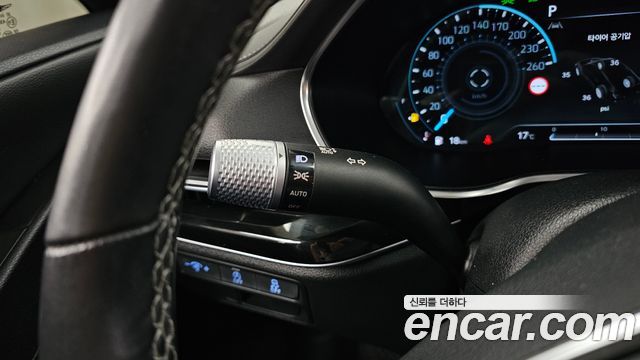 Genesis G80 2022 — photo 35