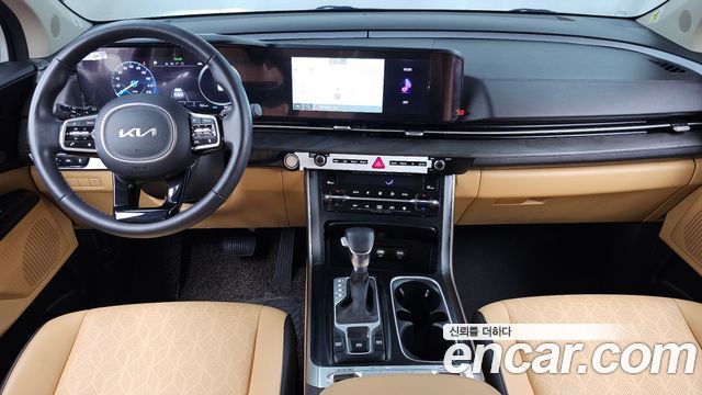 Kia Canival 2023 — photo 10