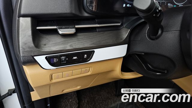 Kia Canival 2023 — photo 27
