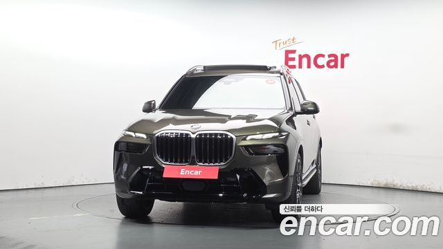 BMW X7 2023 — photo 3