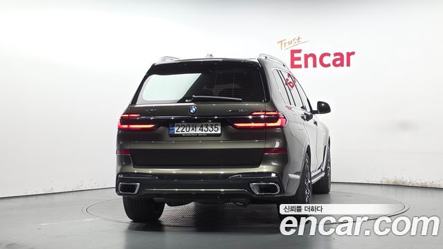 BMW X7 2023 — photo 4