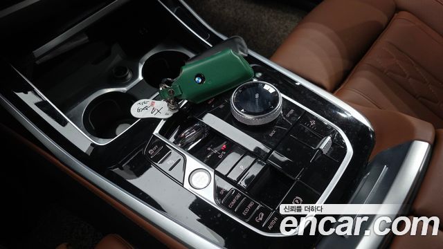BMW X7 2023 — photo 12