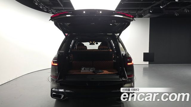 BMW X7 2023 — photo 26