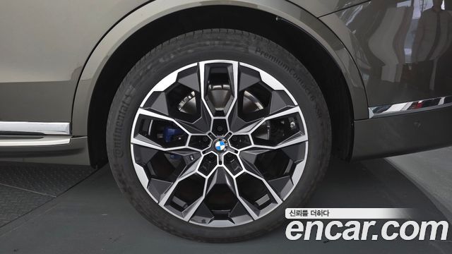 BMW X7 2023 — photo 7